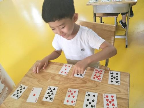 亲子益智扑克玩法_扑克牌早教游戏_GG扑克比赛规则